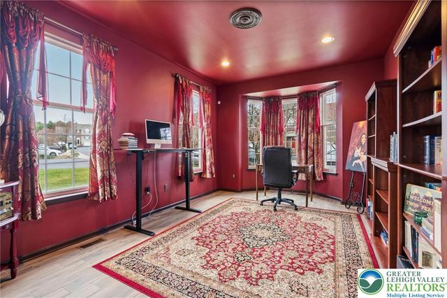 5261 Dartmouth Drive, Macungie Boro, PA 18062