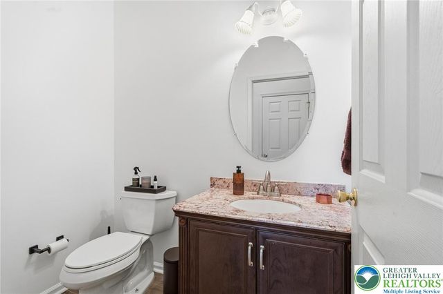 5261 Dartmouth Drive, Macungie Boro, PA 18062