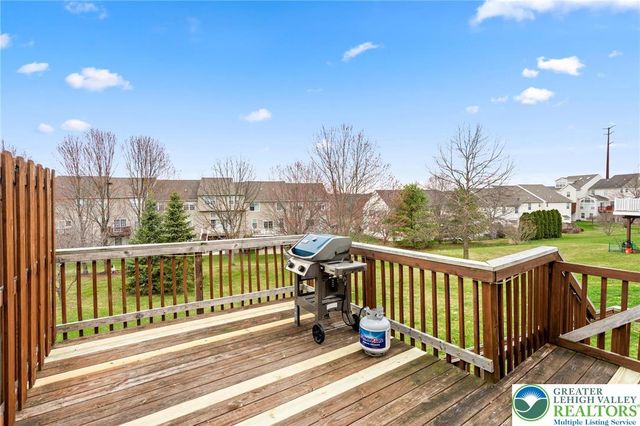 5261 Dartmouth Drive, Macungie Boro, PA 18062