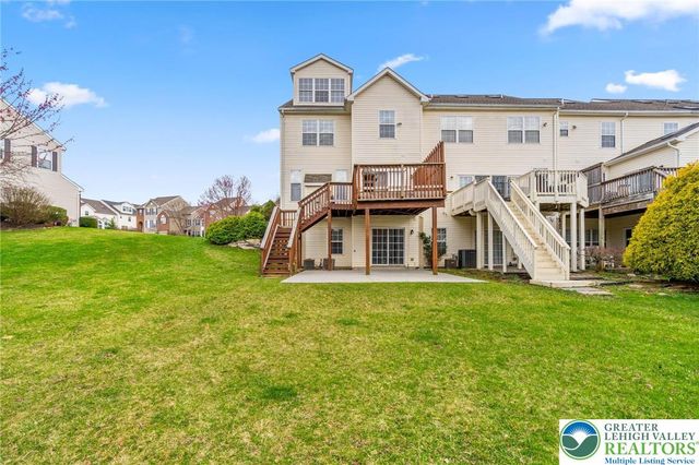 5261 Dartmouth Drive, Macungie Boro, PA 18062