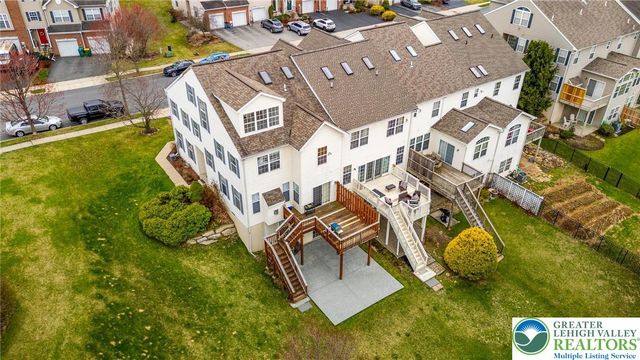 5261 Dartmouth Drive, Macungie Boro, PA 18062