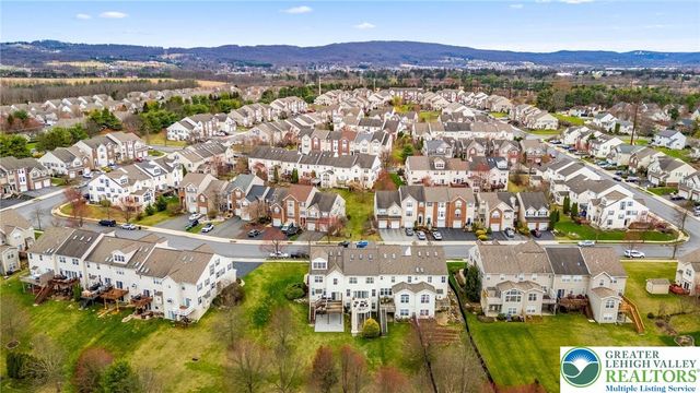 5261 Dartmouth Drive, Macungie Boro, PA 18062