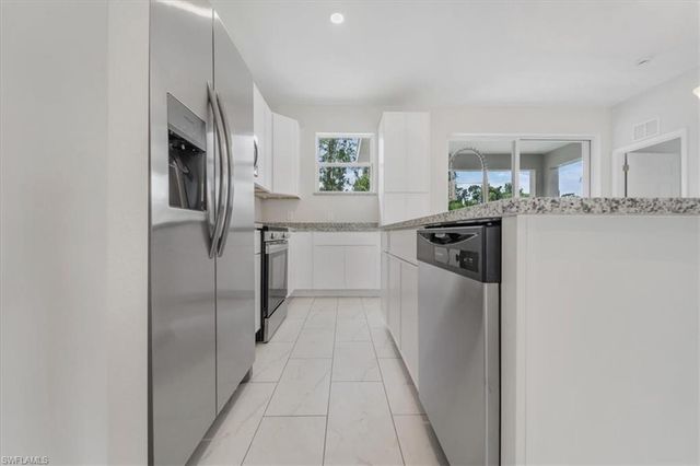 1124 E Rambler ST, Lehigh Acres, FL 33974