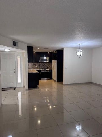 2836 Carambola Circle S 19107, Coconut Creek, FL 33066