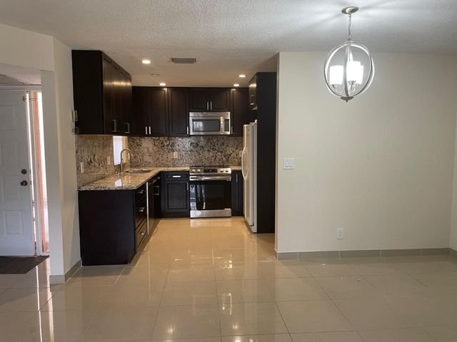 2836 Carambola Circle S 19107, Coconut Creek, FL 33066