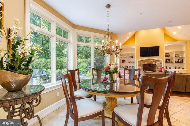 3525 WELLSFORD LN, Doylestown, PA 18902