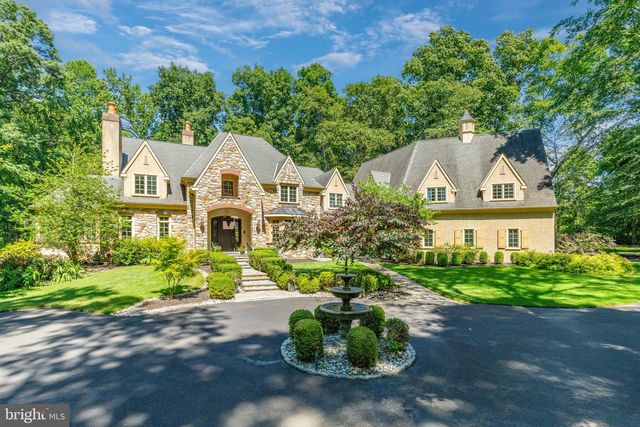 3525 WELLSFORD LN, Doylestown, PA 18902
