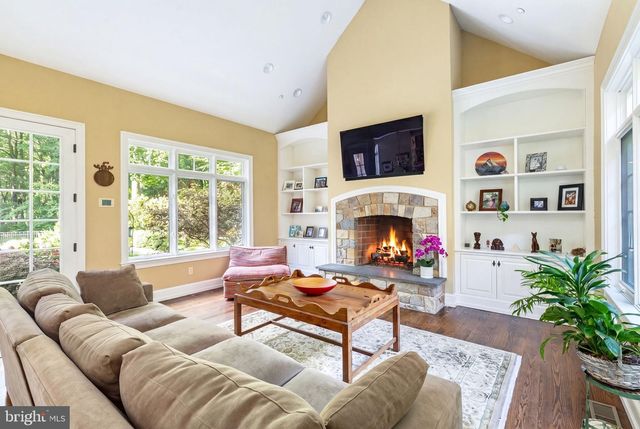 3525 WELLSFORD LN, Doylestown, PA 18902