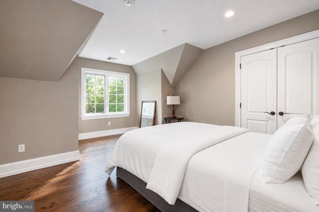 3525 WELLSFORD LN, Doylestown, PA 18902