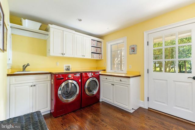 3525 WELLSFORD LN, Doylestown, PA 18902