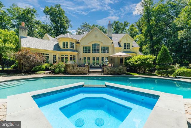 3525 WELLSFORD LN, Doylestown, PA 18902