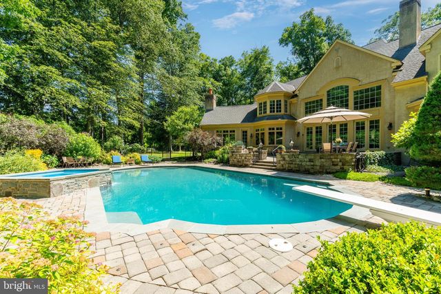3525 WELLSFORD LN, Doylestown, PA 18902