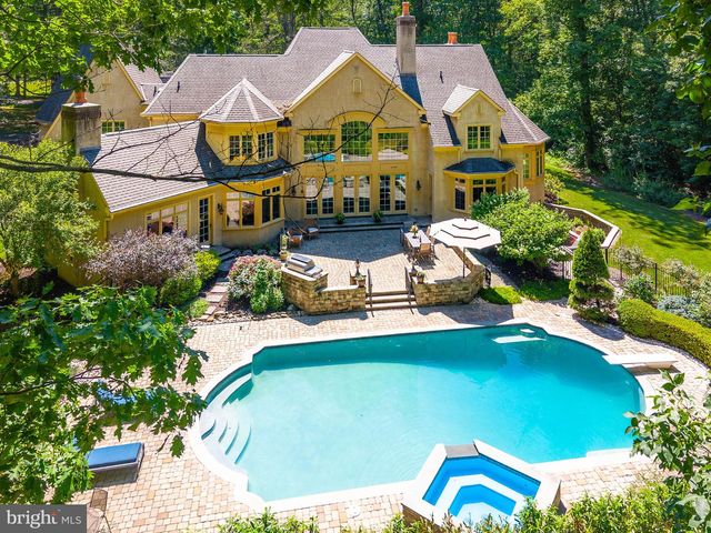 3525 WELLSFORD LN, Doylestown, PA 18902