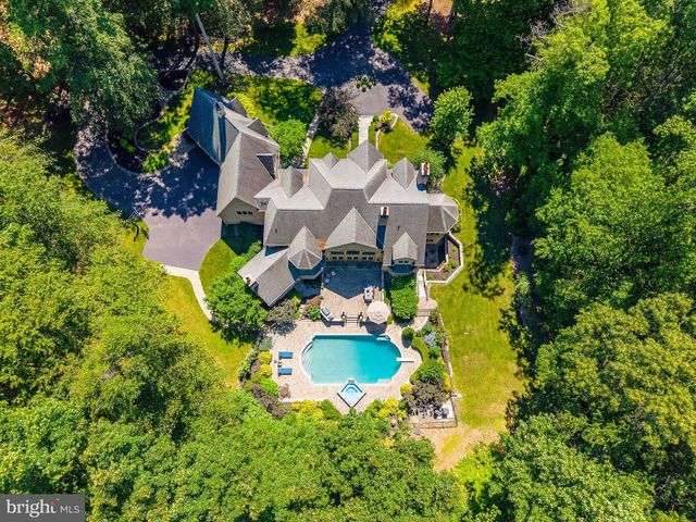 3525 WELLSFORD LN, Doylestown, PA 18902
