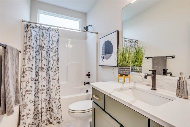 9637 W Cedar Lane, Maize, KS 67101