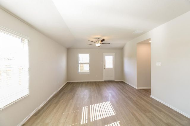 11688 Descent Drive, Conroe, TX 77303