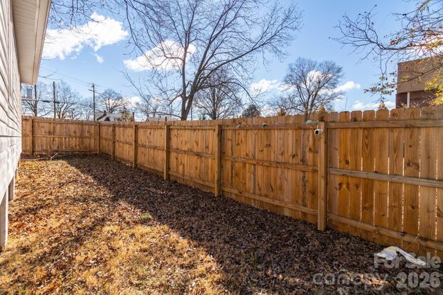 118 & 120 E Kivett Street, Asheboro, NC 27203