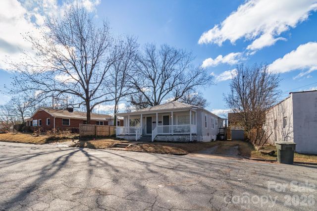 118 & 120 E Kivett Street, Asheboro, NC 27203