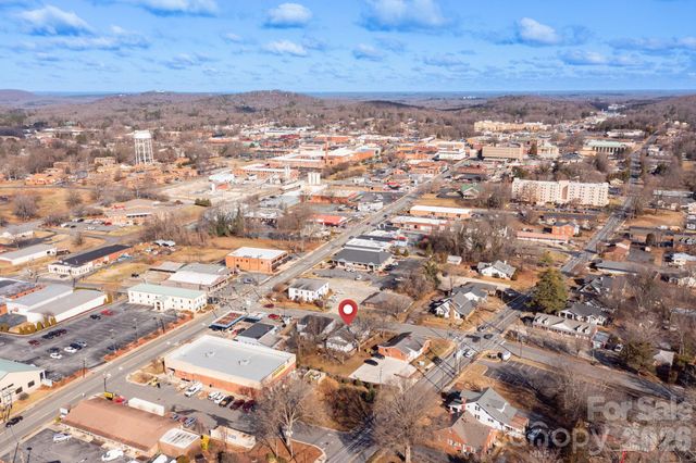 118 & 120 E Kivett Street, Asheboro, NC 27203