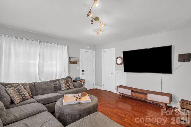 118 & 120 E Kivett Street, Asheboro, NC 27203