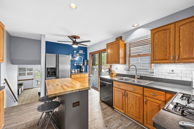 4940 Cornell Avenue, Downers Grove, IL 60515