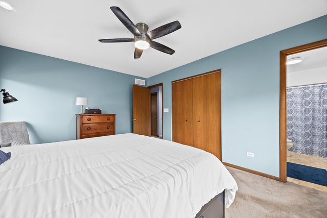 4940 Cornell Avenue, Downers Grove, IL 60515