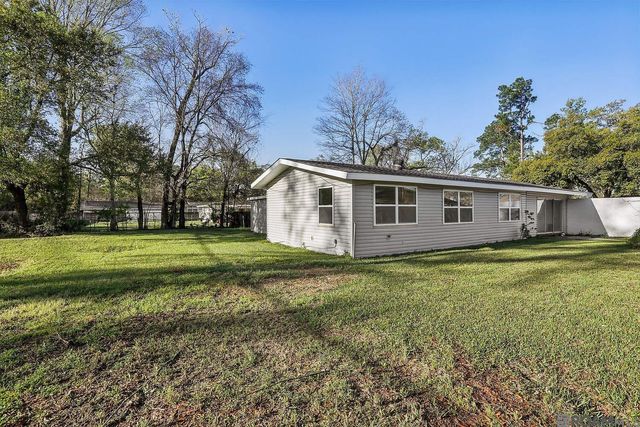323 Little John Dr, Baton Rouge, LA 70815