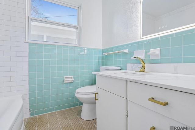 323 Little John Dr, Baton Rouge, LA 70815