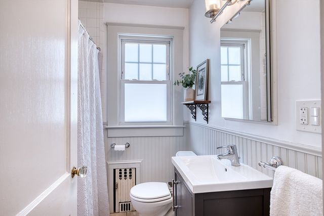 132 Centre St, Quincy, MA 02169