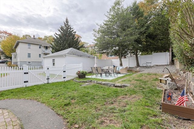 132 Centre St, Quincy, MA 02169