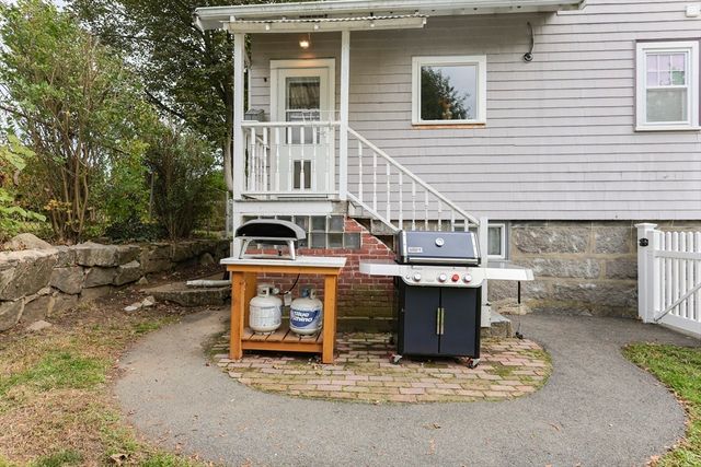 132 Centre St, Quincy, MA 02169