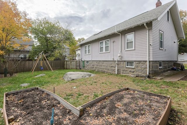 132 Centre St, Quincy, MA 02169