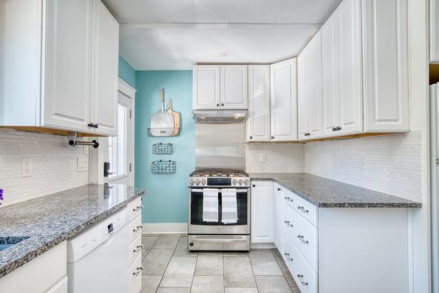 132 Centre St, Quincy, MA 02169