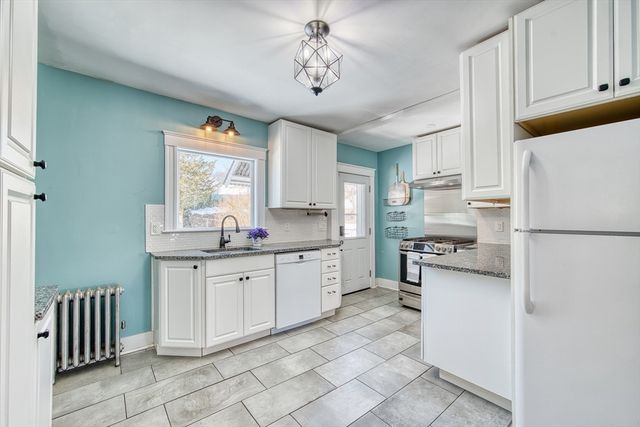 132 Centre St, Quincy, MA 02169