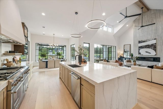 2020 Stallion Lakes Avenue, Hockley, TX 77447
