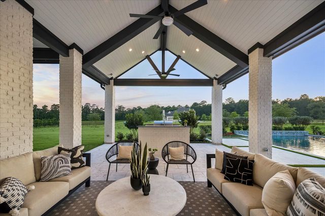 2020 Stallion Lakes Avenue, Hockley, TX 77447