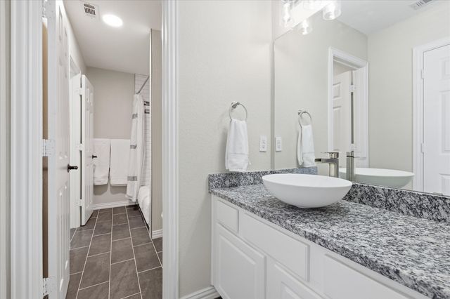 374 Fairlanding Avenue, Fairview, TX 75069