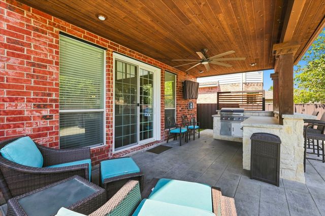 374 Fairlanding Avenue, Fairview, TX 75069