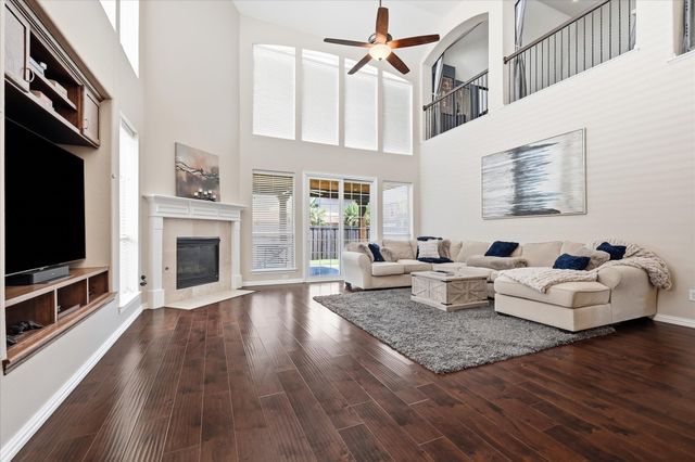 374 Fairlanding Avenue, Fairview, TX 75069