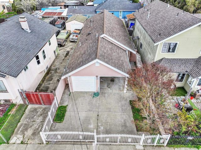 129 Bissell Ave, Richmond, CA 94801