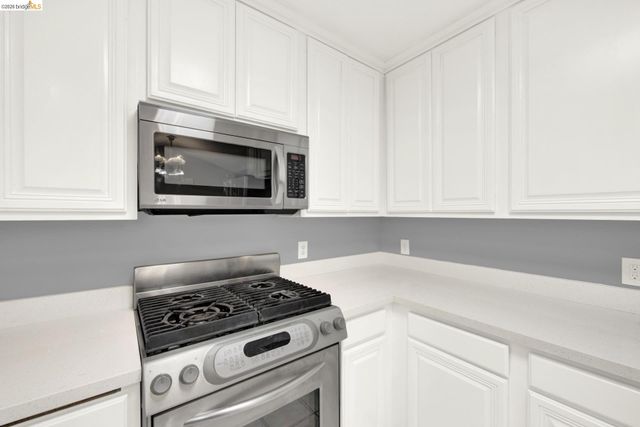 129 Bissell Ave, Richmond, CA 94801