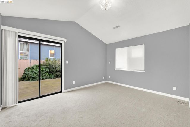 129 Bissell Ave, Richmond, CA 94801