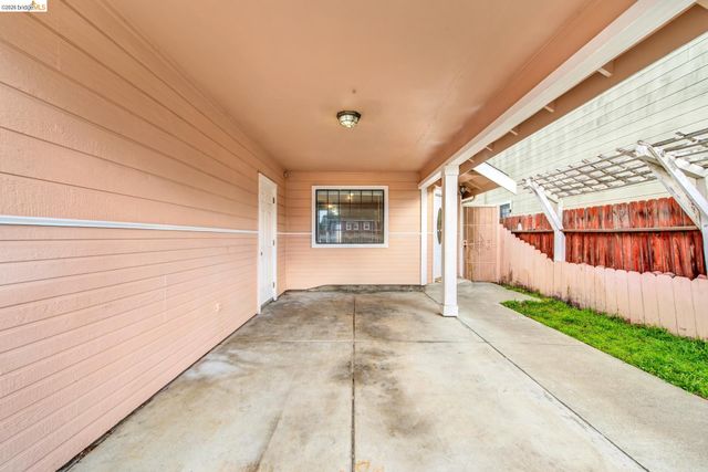 129 Bissell Ave, Richmond, CA 94801