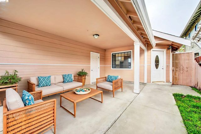 129 Bissell Ave, Richmond, CA 94801