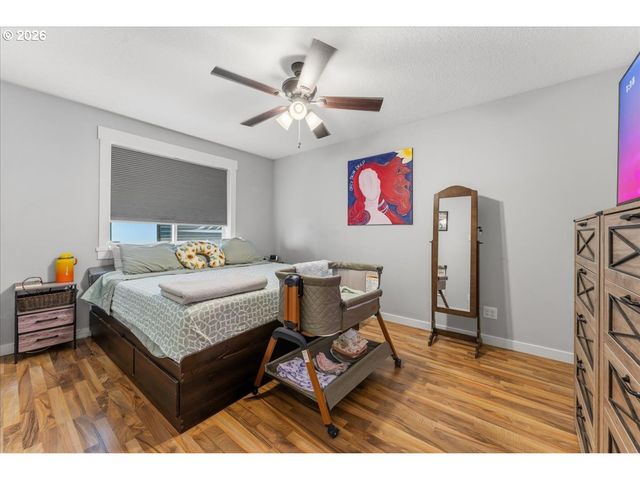182 W CHRISTY Ct, Yacolt, WA 98675