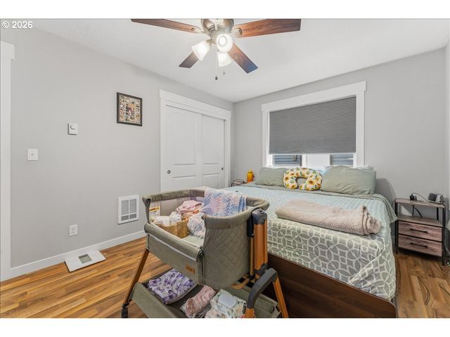 182 W CHRISTY Ct, Yacolt, WA 98675