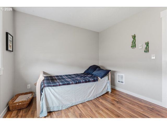182 W CHRISTY Ct, Yacolt, WA 98675