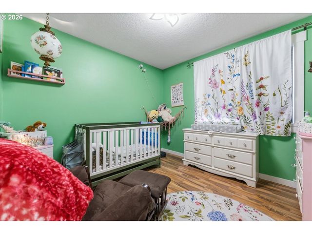 182 W CHRISTY Ct, Yacolt, WA 98675