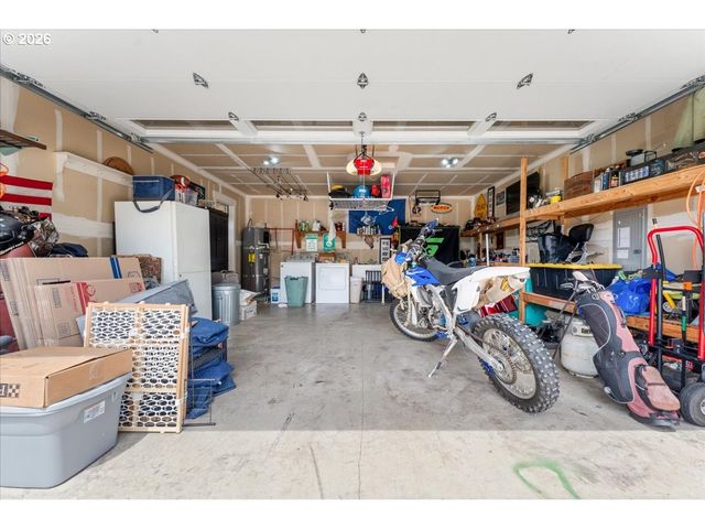 182 W CHRISTY Ct, Yacolt, WA 98675