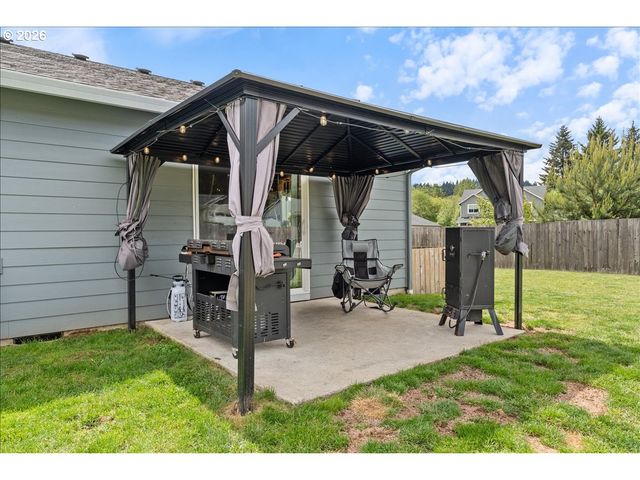 182 W CHRISTY Ct, Yacolt, WA 98675
